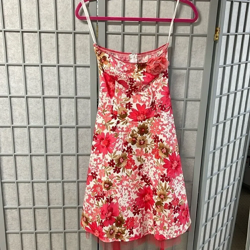 Suzy Shier Floral Dress, Size Extra Small. - Picture 1 of 8